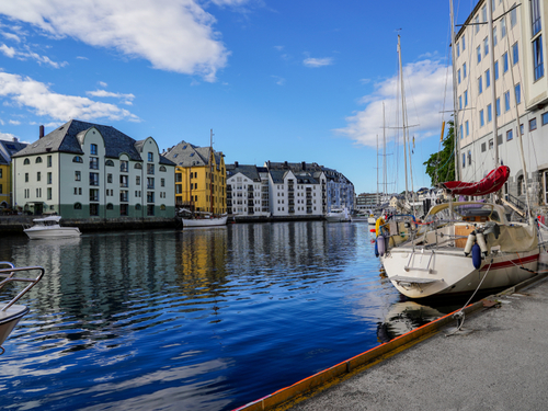 Alesund Church Cruise Excursion Reviews